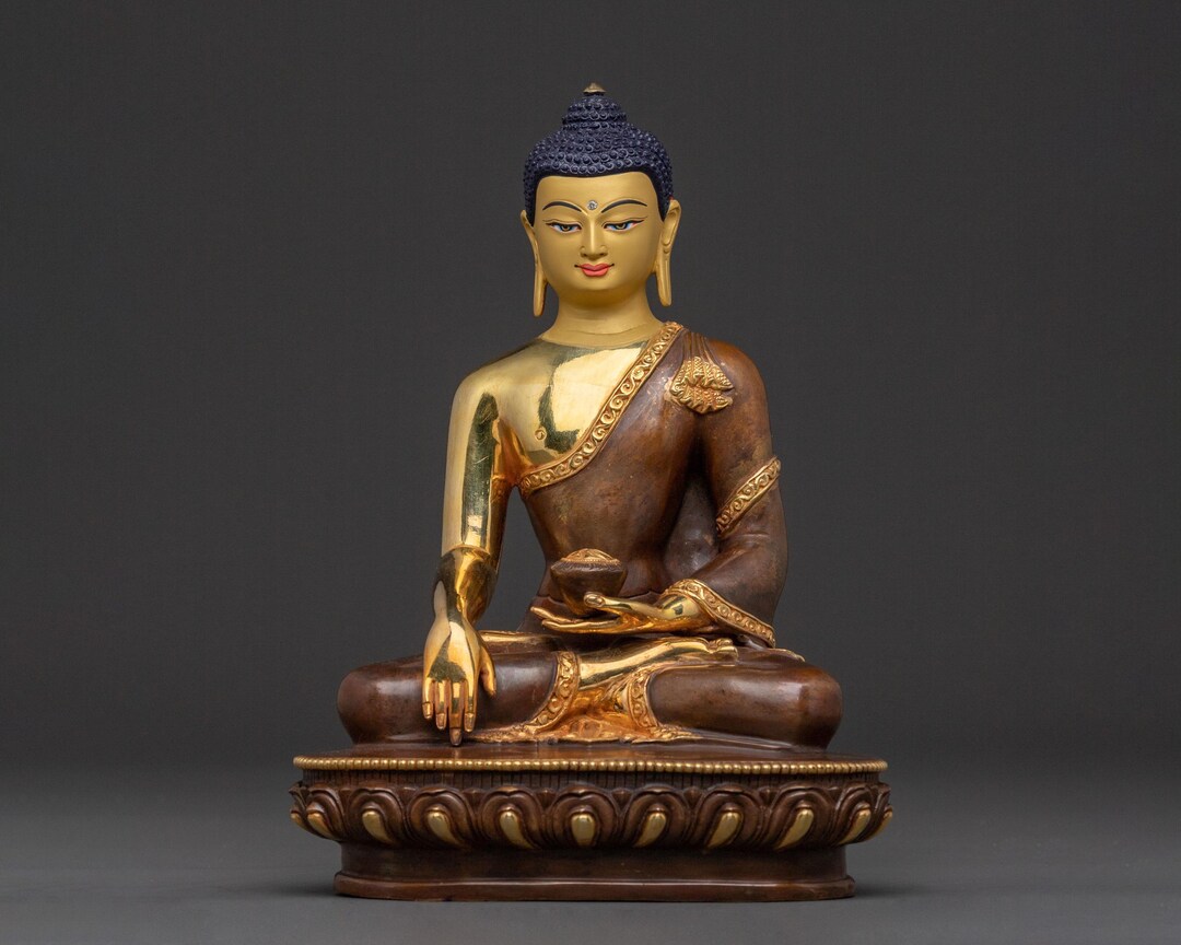 Enlightened Shakyamuni Buddha Ritual Statue | Handcrafted Tibetan ...
