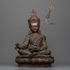 Guru Padmasambhava Statue - Oxidized Copper for Authentic Tibetan Elegance, Exquisite Spiritual Figure for Devotion and Dharma Practice