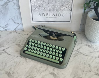 Vintage Hermes Baby Typewriter and Case. Excellent Working Condition! Serviced, Cleaned & Tested. FREE DELIVERY!