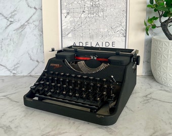 Vintage Hermes Media Typewriter and Case. Excellent Working Condition! Serviced, Cleaned & Tested. FREE DELIVERY!