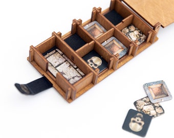 Heroquest 2021 tiles holder in wood and leather