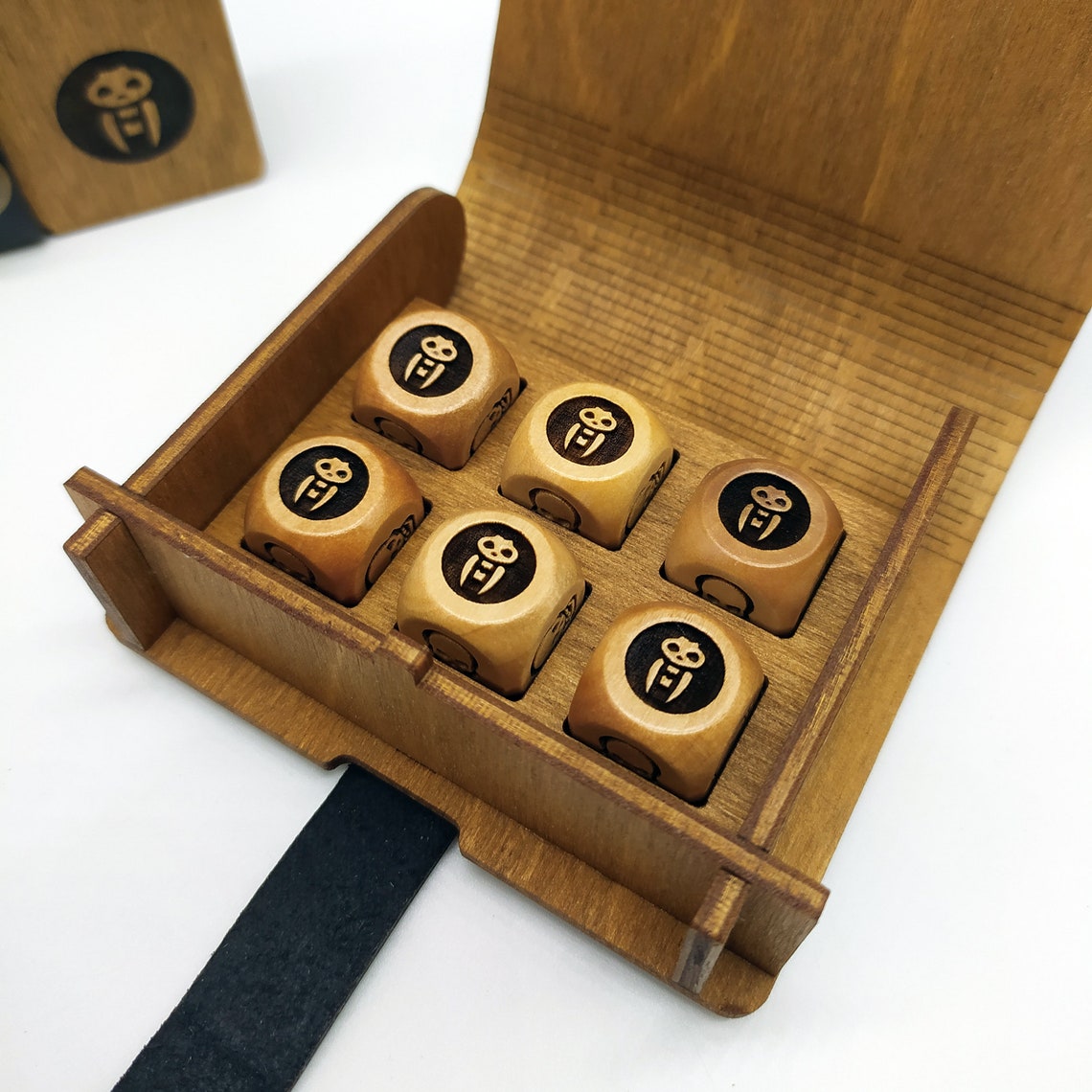 Heroquest Wooden Dice Box With 6 Wooden Dice Included Combat Etsy