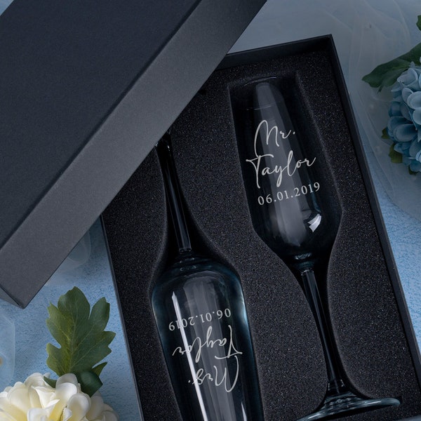 Wedding Gifts, Champagne Flutes Personalized, Mr. Mrs. Wedding Toasting Flutes, Champagne Glasses, Engraved Wedding Flutes, Wedding Glasses