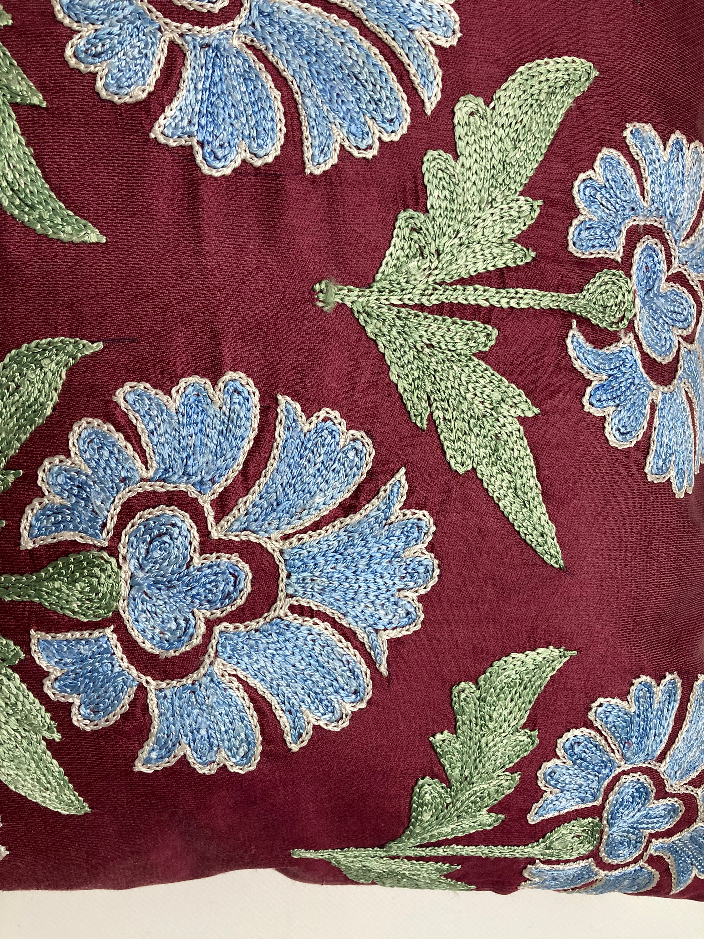 Copricuscino uzbeko in seta rossa ricamato a mano, 45 cm x 45 cm 18 x18 -   Italia