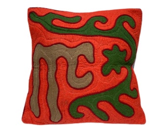 ハンドメイドフェルト シルダック - キルギスタン伝統クッションカバー
