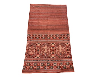 Traditional Ethnic Pahikung Indonesian Handwoven Sumban Sarong, 122cm x 144cm