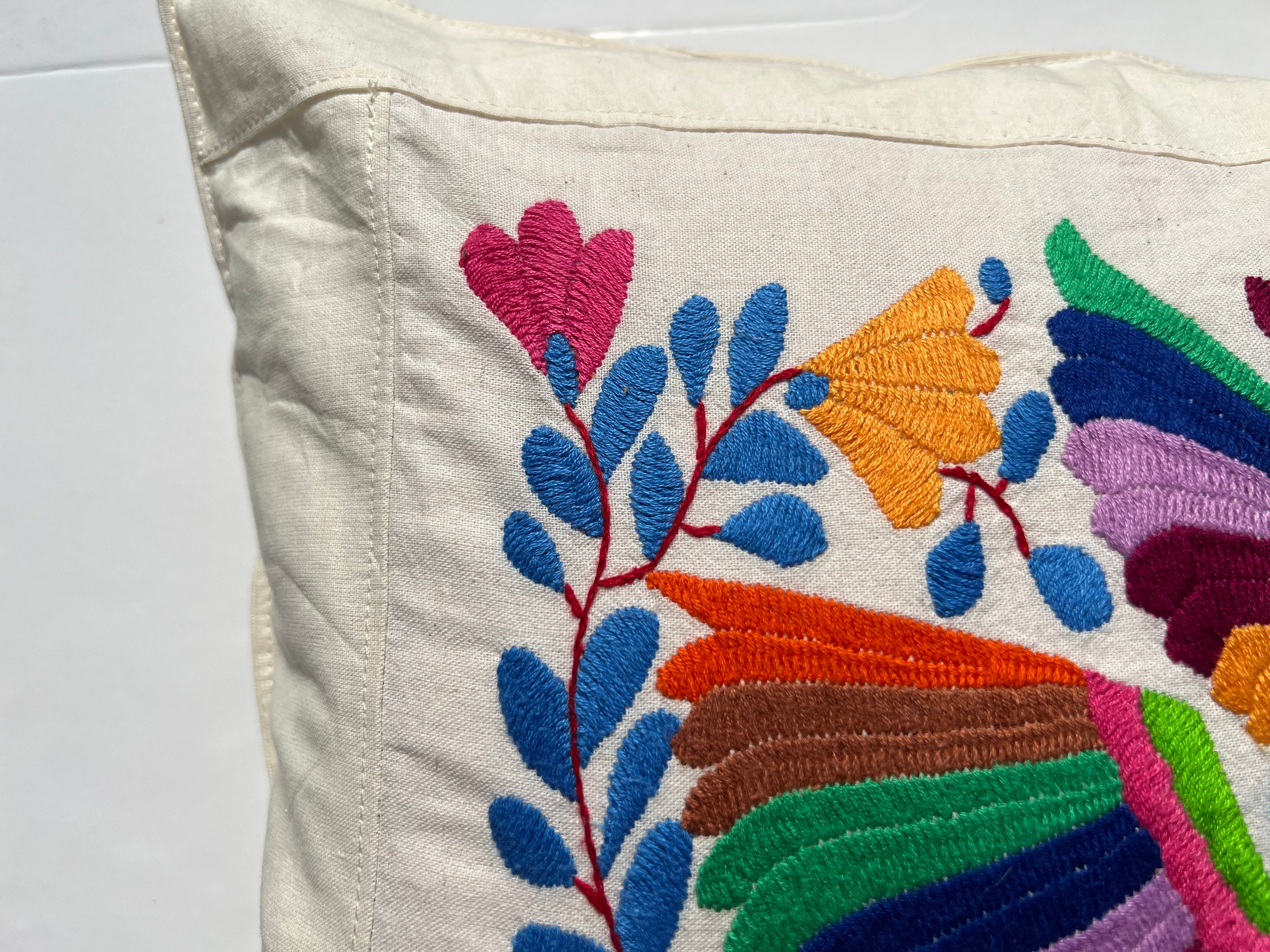Tenango カラフル ホーム ピローケース、手刺繍のメキシコ オトミ