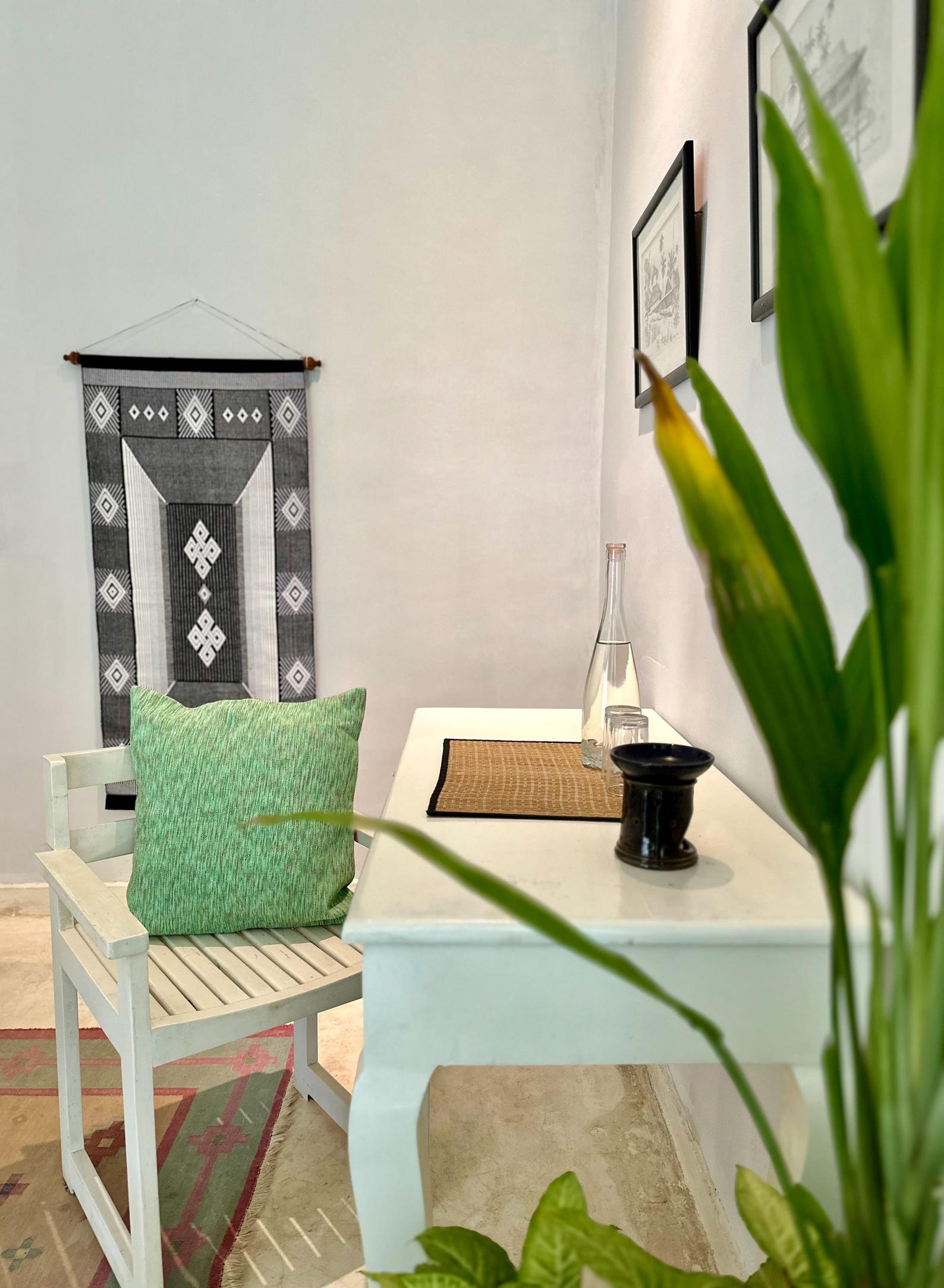 Sri Lankan Dumbara Black and White Wall Hanging | Indigenous Thalagune ...