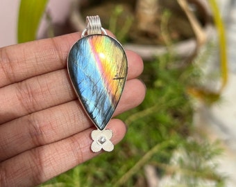 Unique Yellow and rainbow labradorite pendant, free-hand soldered and ooak