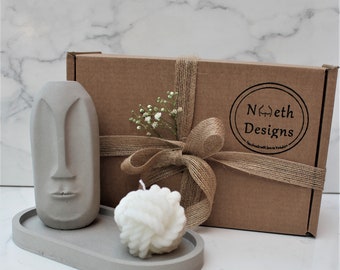 Bare Concrete Moai Faces gift set | Handmade Eco Concrete Moai Faces & decorative tray | Minimalist homeware | Easter Island