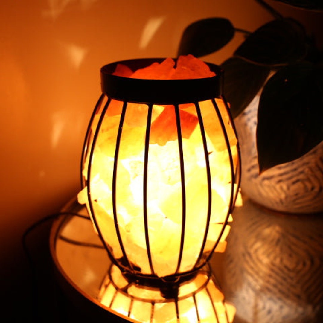 Himalayan Salt Lamp Round Top Metal Basket Lamp Hand Crafted