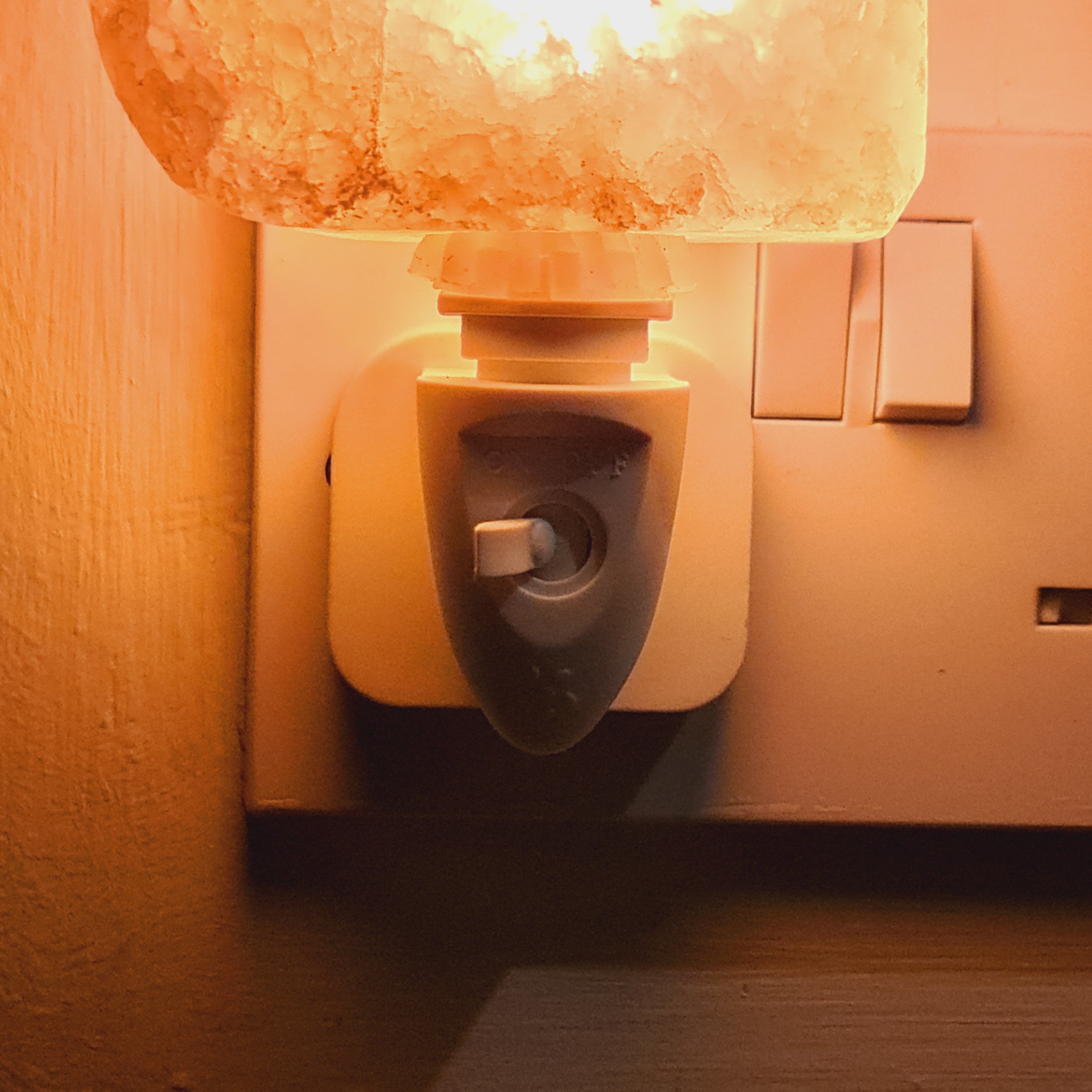 Himalayan salt lamp sale wall plug in