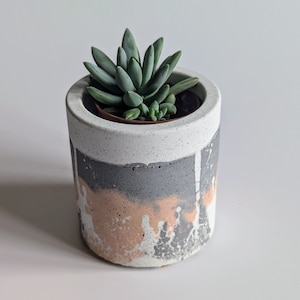 Stone Effect Drip Plant Pot Peach, White and Grey