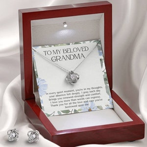 14k Weißgold Zirkonia Meine geliebte Oma Love Knot Halskette und Ohrringe Set mit herzlicher Mitteilungskarte Oma Geschenk Gigi Geschenkset