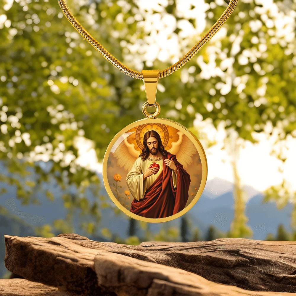 18K Gold Jesus Necklace | Sacred Heart of Jesus Christ | Gold and