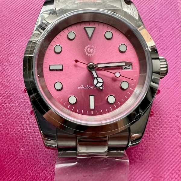 Seiko Mod - BARBIE PINK - 39mm Datejust Style Watch w/ NH35 Automatic Movement, Polished Stainless Steel Bezel, Oyster Bracelet