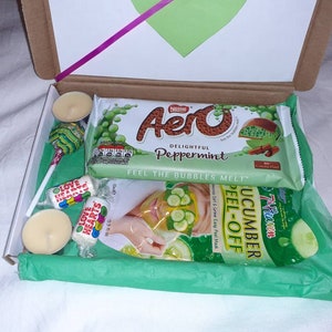 Ladies Relaxing Green Letterbox Gift Hamper Mother's Day Gift Treat Box Pick Me Up Self-Care Birthday Thank You Gift For Her image 3