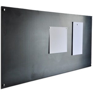 Design Magnetwand aus Schwarzstahl