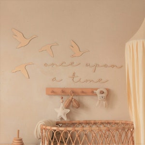 Érase una vez + gansos, Schriftzug aus Holz, guión de pared de madera infantil, Kinderzimmer Dekoration, Wanddekoration