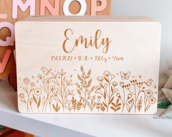 Personalisierte Erinnerungskiste Baby, Erinnerungskiste Baby, Holzbox mit Namen, Aufbewahrung Kinderzimmer Feldblumen Wiese