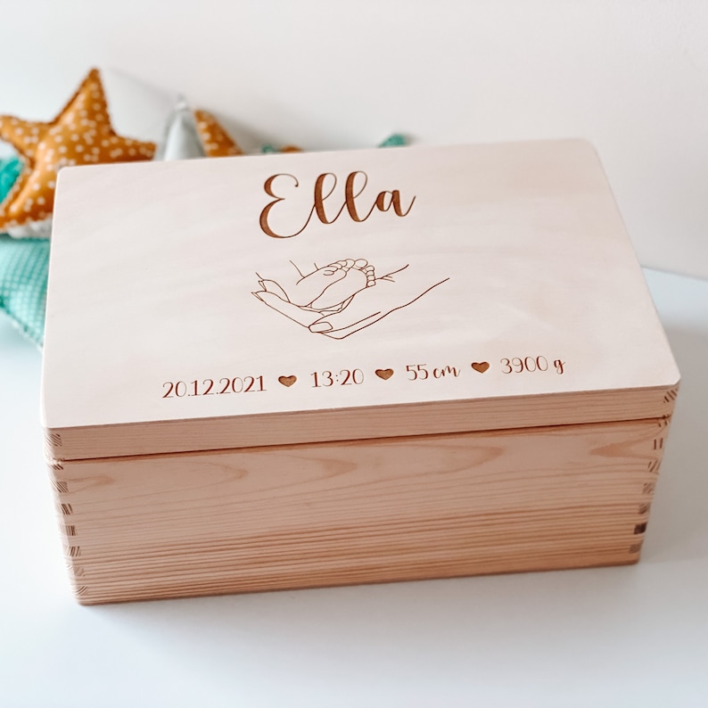 Personalisierte Erinnerungskiste Baby , Erinnerungskiste Baby , Holzbox mit Namen , Aufbewahrung Kinderzimmer heart box image 8