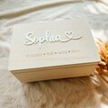 Personalisierte Erinnerungskiste Baby , Erinnerungskiste Baby , Holzbox mit Namen , Aufbewahrung Kinderzimmer ,wei\u00dfer Name, color Name