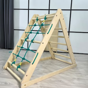 foldable  triangle,climbing furniture,step triangle,Kletterdreieck,ladder climbing,climbing arch,triángulo