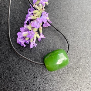 Canadian Nephrite Jade Pendant Fashion Jewelry 18X15 mm #1108-8