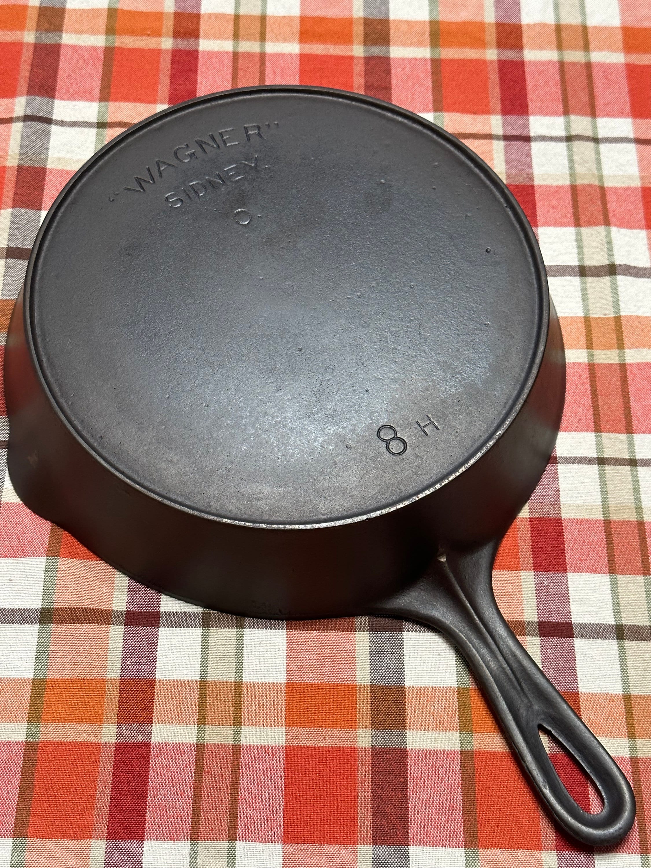 Antique Cast Iron Flat No. 8 Griddle Skillet Pan, 10.5”