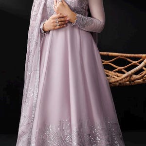 Embroidered Chiffon lilac pinkPakistani Salwar Kameez: Custom Party Wear