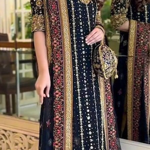Embroidered Organzanet Pakistani Wedding Dress: Custom long kurti with plazzo