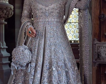 パキスタン民族衣装　Luxury ドレス　刺繍 Anarkali サーモンピンク パキスタン民族衣装 Luxury ドレス 刺繍 Anarkali サーモン