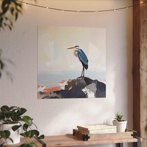 Pintura de garza azul grande sobre lienzo o póster, impresión artística de pared, obra de arte abstracto de paisaje costero neutro y apagado, decoración moderna de aves marinas oceánicas imagen 5