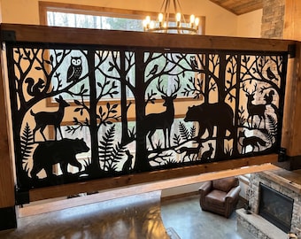 Panel de acero con diseño de fauna silvestre del bosque • Pantalla de privacidad para puerta de cerca • Balcón/terraza de metal con diseño de oso y ciervo • Decoración para patio/jardín interior/exterior
