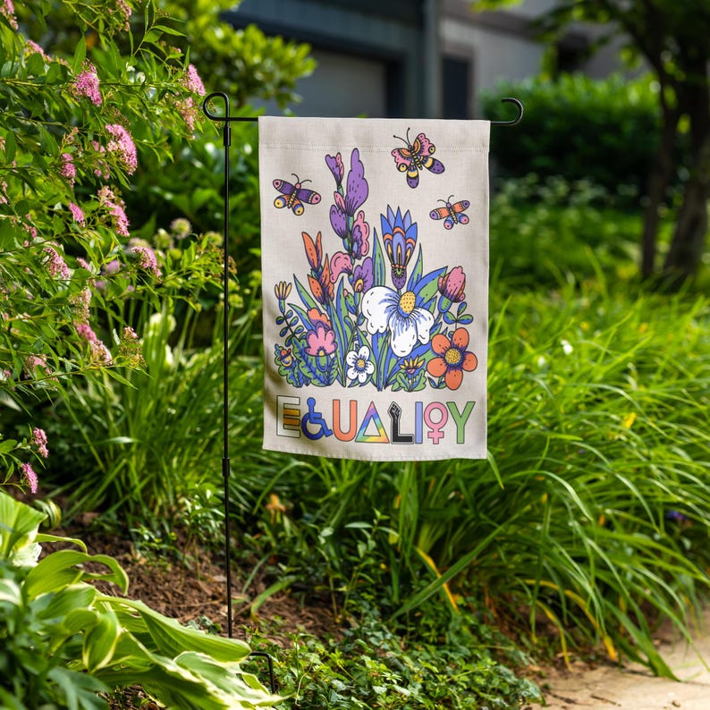 Gleichheit Gartenfahne | Vielfalt, Inklusion und Gleichstellung Werbeschild | Wir glauben, dass alle hier willkommen sind Bild 2