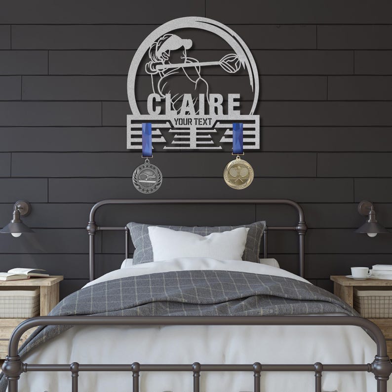 Tennismedaillehouder voor meisjes en vrouwen, dames tennisspeler metalen wandbord, aangepaste gepersonaliseerde naamprijs lint displayrek hanger cadeau afbeelding 10