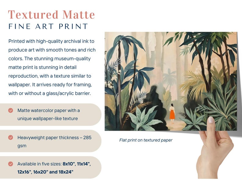 Puede incluir: Impresi&oacute;n art&iacute;stica mate texturizada que representa una exuberante escena de la jungla con una persona con un vestido naranja. La impresi&oacute;n est&aacute; sobre papel de acuarela mate con una textura &uacute;nica similar al papel pintado. Disponible en varias medidas.