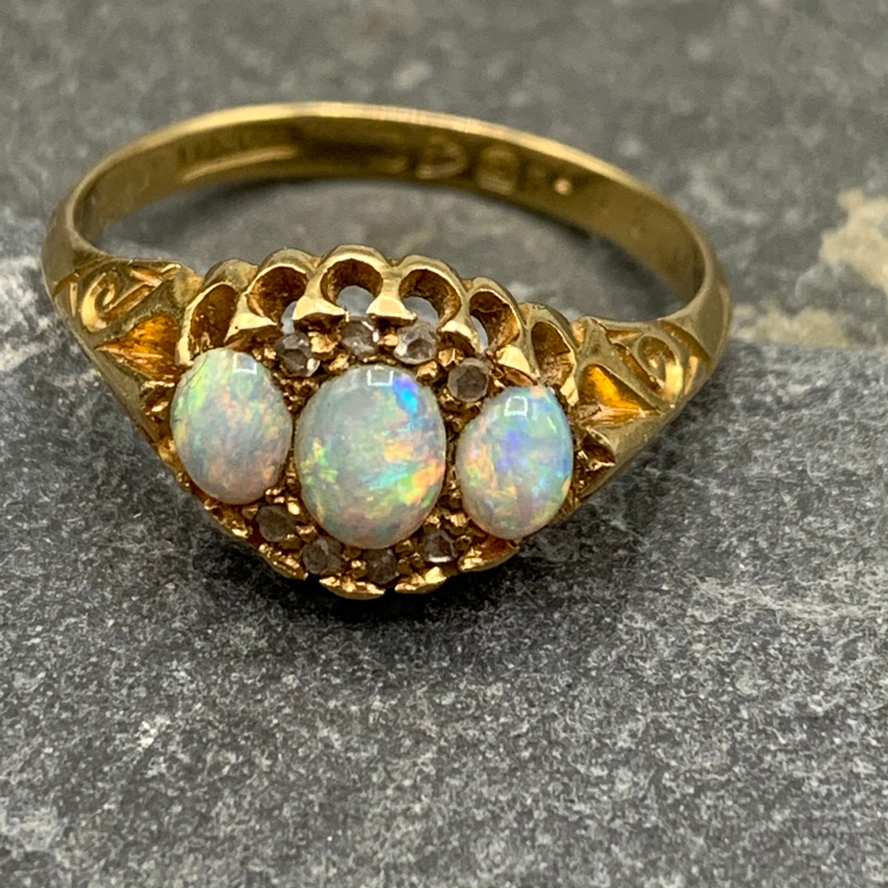Antique opal and diamond 18ct gold ring Etsy