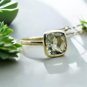 Green Amethyst Cushion Cut Ring – Bezel Set Gemstone in Solid Gold – Elegant Minimalist Jewelry – February Birthstone Gift for Her