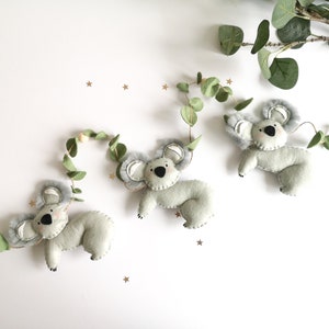 Felt koala garland, koala nursery decor, safari themed room decor, Australian room decor, koala wall hanging, koala kids bedroom.