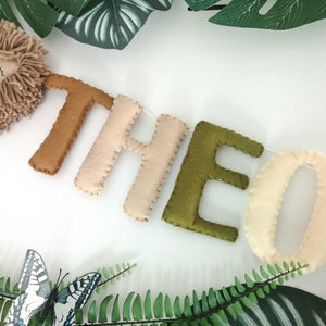 Safari name garland, safari wall decor, jungle nursery decor, safari garland, kids bedroom decor, baby shower gift, safari theme nursery. bild 14