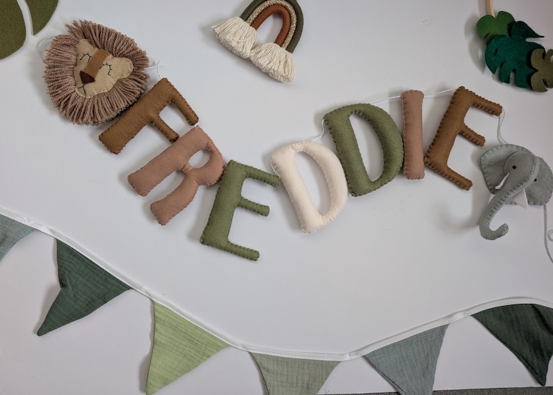 Safari name garland, safari wall decor, jungle nursery decor, safari garland, kids bedroom decor, baby shower gift, safari theme nursery. bild 7