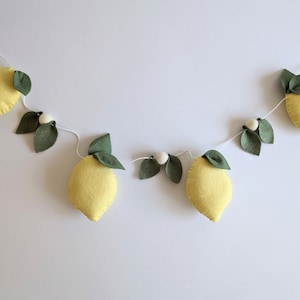Felt lemon garland, summer decor for mantel, felt lemon decoration, kitchen garland, lemon bunting, summer decorations, lemon decor.