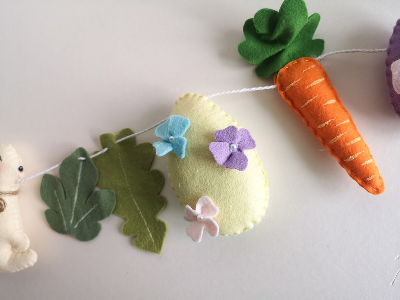Easter Bunny Garland With Carrots, Felt Easter Egg Garland, Easter ...