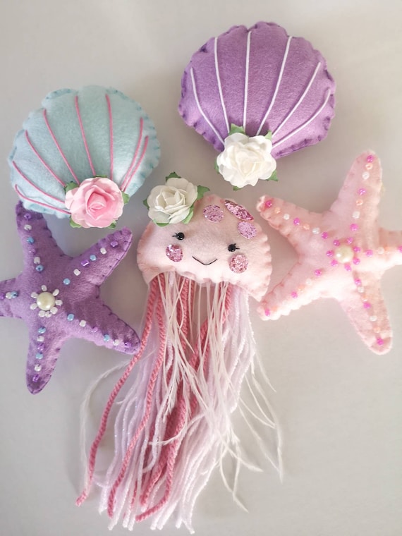 Sea life wall hangings, under the sea decor, ocean nursery accessories, felt wall decor, baby shower gift, newborn gift, ocean garland
