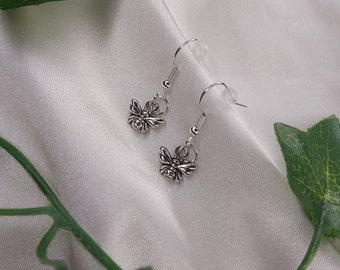 Handmade silver plated bumble bee jewelry | Aesthetic jewelry  | Inclusive sizes | indie | minimalist jewelry | Fashion dress rings | bees