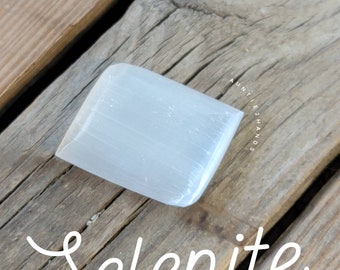 Selenite Palm Stones