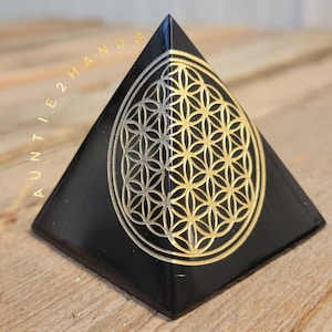 Black Obsidian Pyramid | Flower of Life | OM Meditation Pyramid