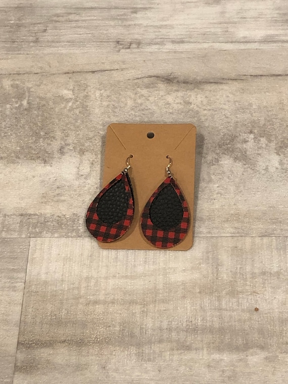 Black & Red Silver Plated Fabric Earrings, Shape: Square, Size: 48x30x1 at  Rs 60/pair in Jaipur