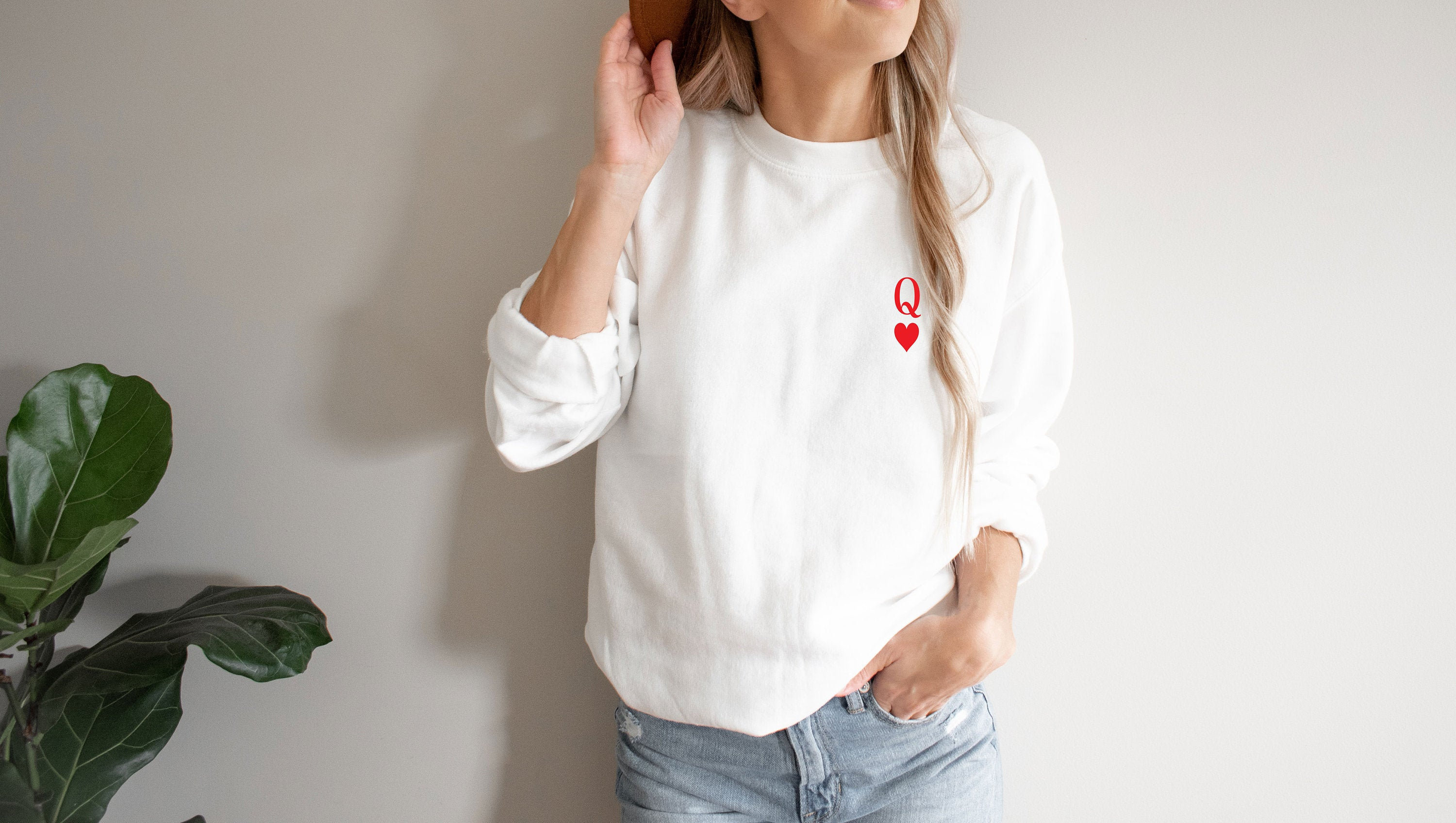Hearts Sweater Queen Sweatshirt Gift 
